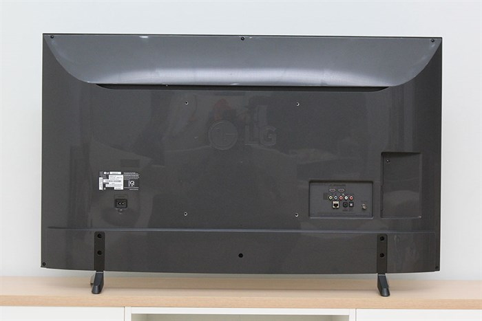 Smart Tivi LG 4K 49 inch 49UH610T Màu Đen