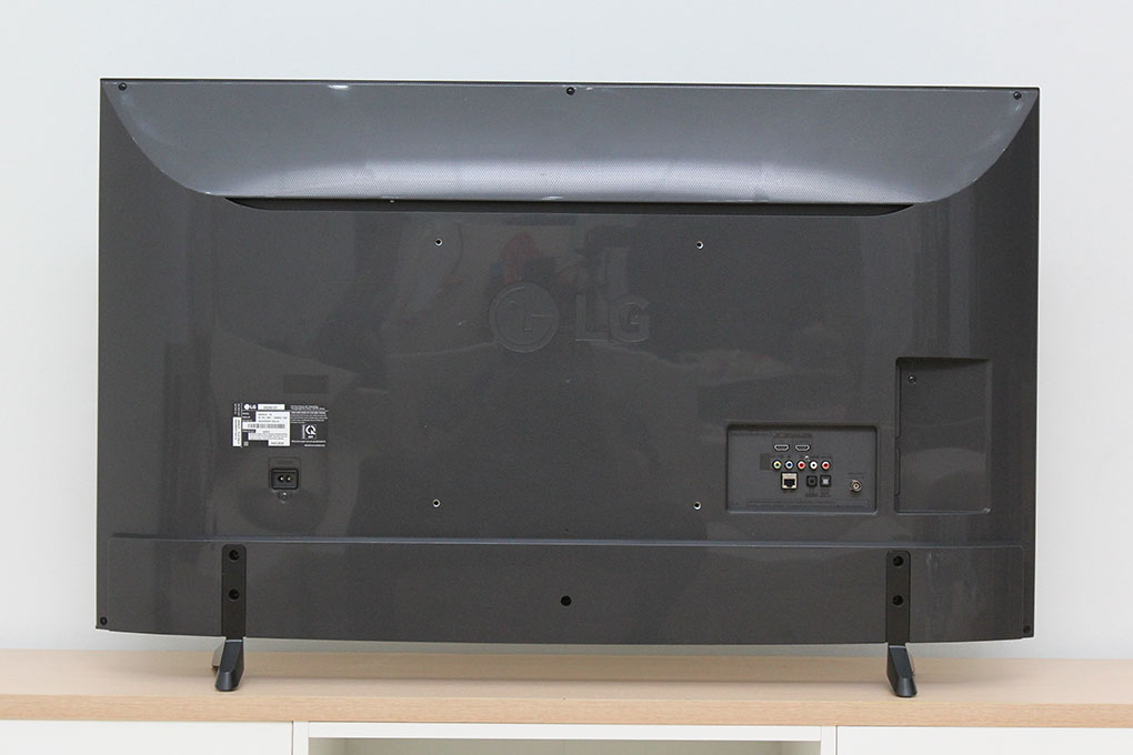 Smart Tivi LG 4K 49 inch 49UH610T Màu Đen