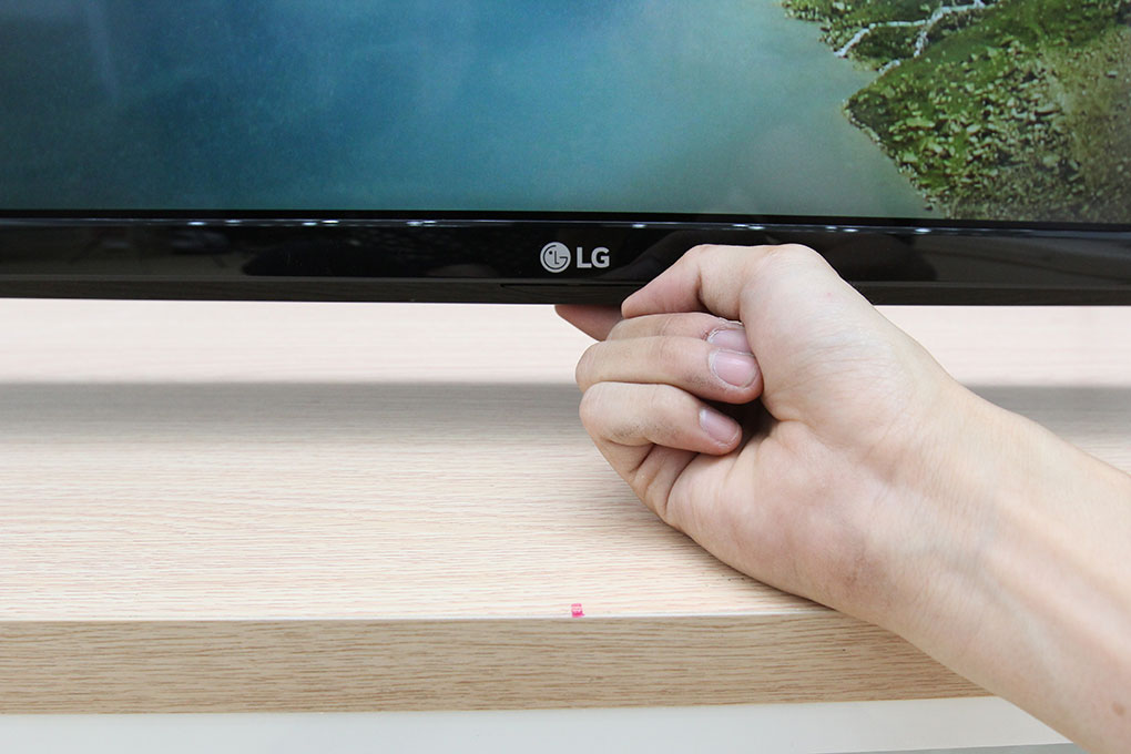 Smart Tivi LG 49 inch 49UH617T hình 8 Smart Tivi LG 49 inch 49UH617T hình 8