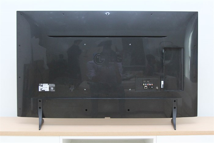 Smart Tivi LG 4K 55 inch 55UH617T Màu Đen