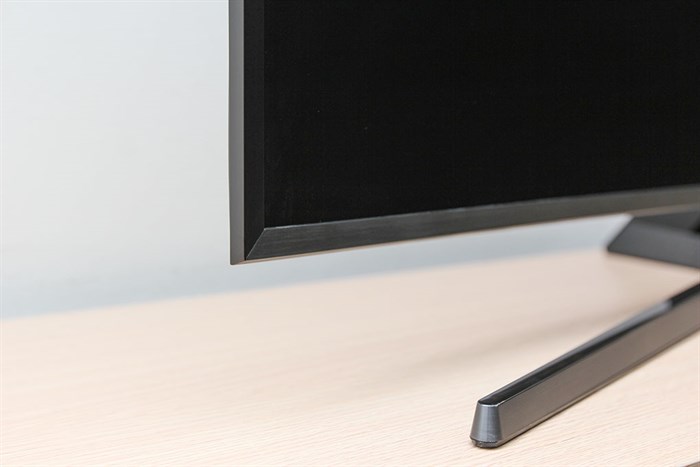 Smart Tivi Cong Samsung 4K 49 inch UA49KU6500 Màu Đen