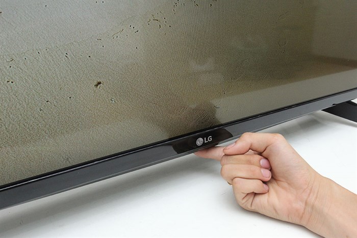 Smart Tivi LG 43 inch 43LH590T Màu Đen