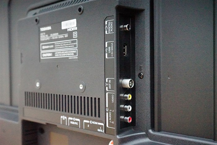 Tivi Toshiba 32 inch 32L3650 Màu Đen