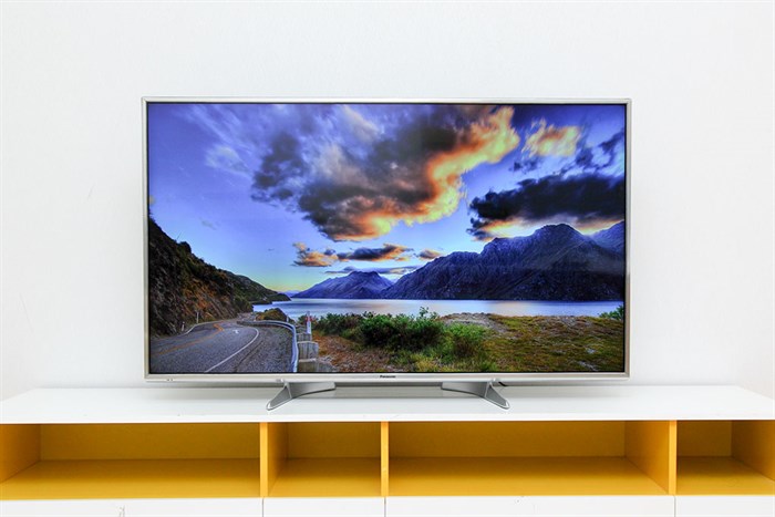 Smart Tivi Panasonic 4K 55 inch TH-55DX650V