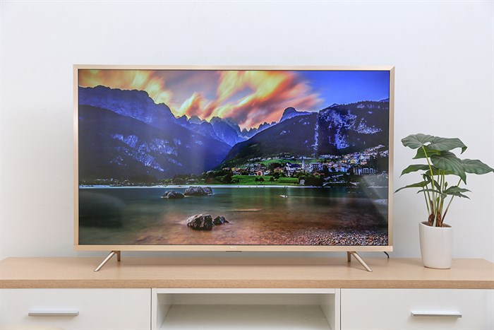 Smart Tivi TCL 4K 49 inch L49Z2