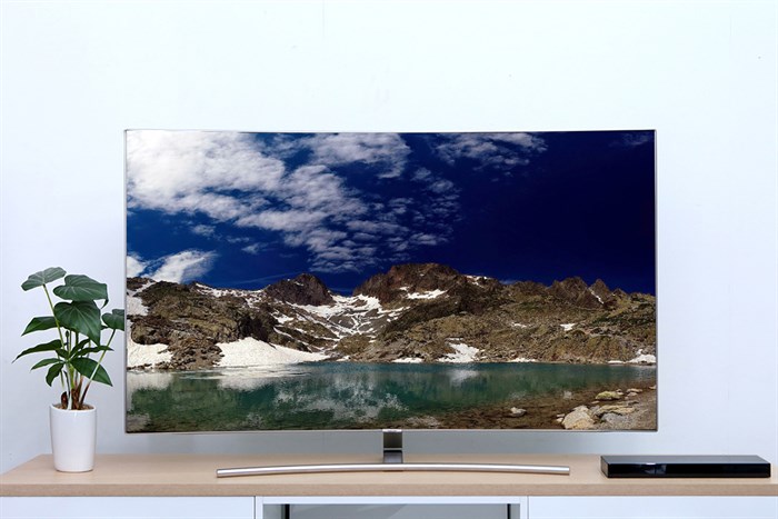 Smart Tivi QLED Samsung 4K 55 inch QA55Q8C Màu Bạc