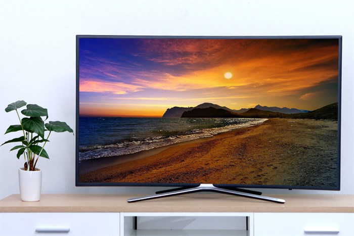 Smart Tivi Cong Samsung 55 inch UA55M6300 Màu Đen