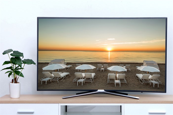Smart Tivi Cong Samsung 49 inch UA49M6300 Màu Đen