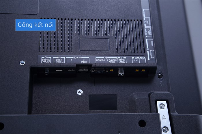 Smart Tivi Toshiba 4K 43 inch 43U7650 Màu Đen