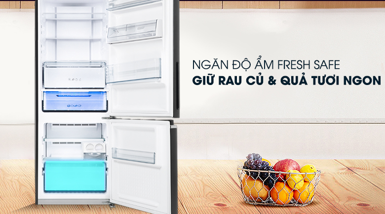 Giữ ẩm rau quả tươi ngon với ngăn Fresh Safe - Tủ lạnh Panasonic Inverter 290 lít NR-BV320GKVN