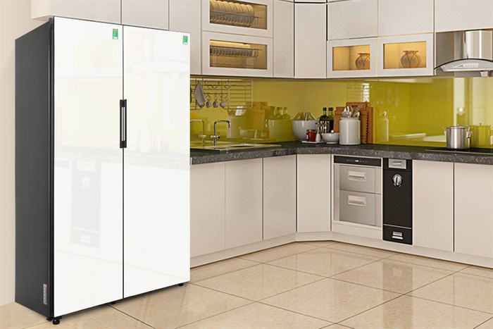 Combo 2 Tủ lạnh Samsung Inverter 646 lít Side By Side Bespoke RZ32T744535/SV Màu Trắng
