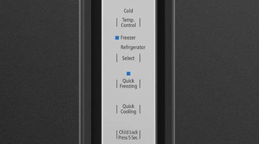 Bảng điều khiển được thiết kế dạng cảm ứng-Tủ lạnh Hitachi 573 lít R-SX800GPGV0