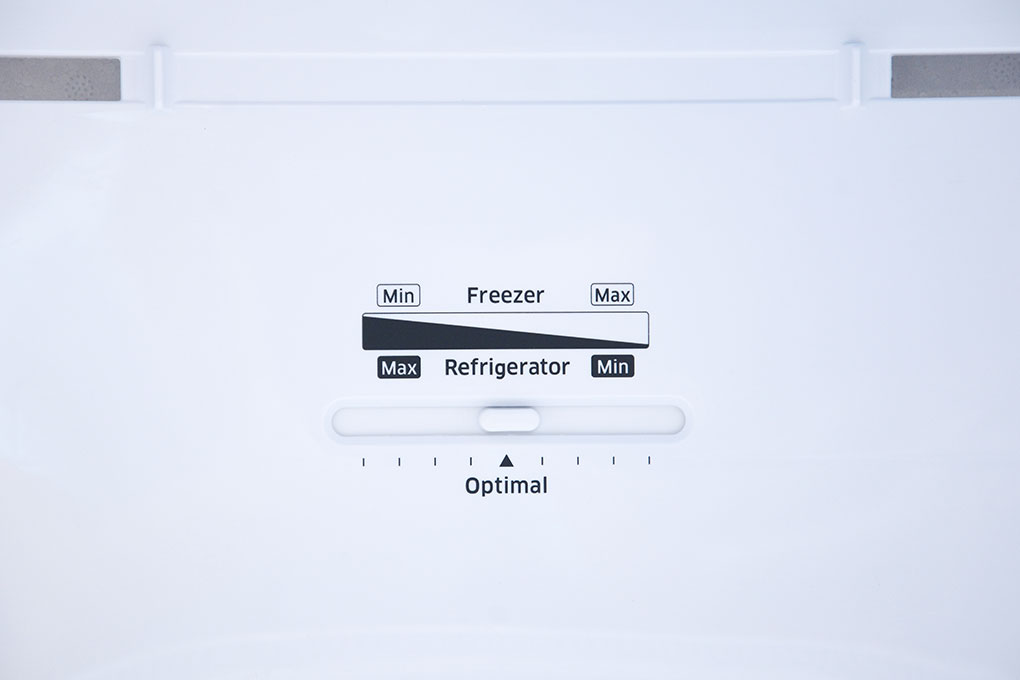 Tủ lạnh Samsung 234 lít RT22FARBDSA Màu Bạc
