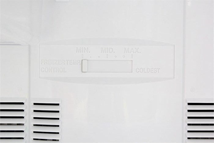 Tủ lạnh Sharp SJ-166S 165 lít Màu Bạc