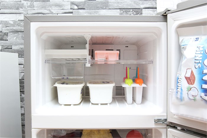 Tủ lạnh Sharp SJ-166S 165 lít Màu Bạc