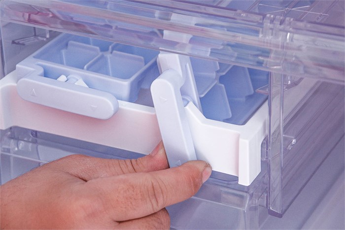 Tủ lạnh Sharp SJ-226S-SC 222 lít Màu Bạc