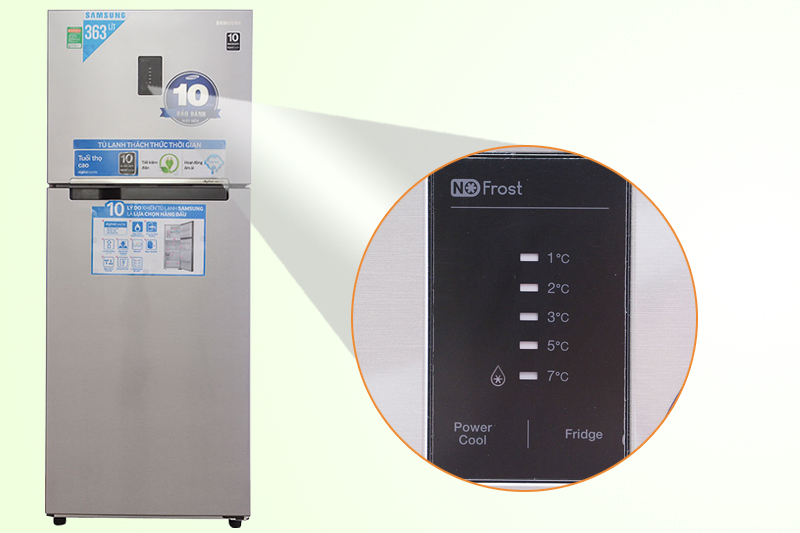 Samsung RT35FDACDSA/SV có bảng điều khiển bên ngoài tiện lợi
