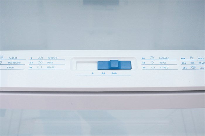 Tủ lạnh Electrolux 255 lít ETB2600PE-RVN Màu Bạc