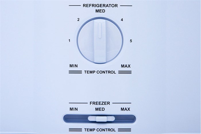 Tủ lạnh Sanyo SR-345RB 335 lít Màu Bạc
