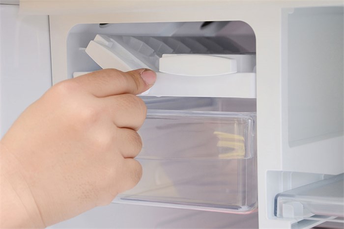 Tủ lạnh Sanyo SR-285RB 284 lít Màu Bạc