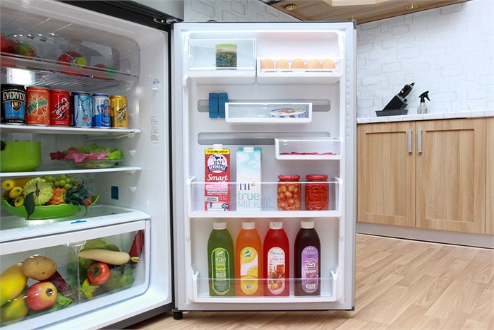 Tủ lạnh Electrolux 335 lít EME3500SA Màu Bạc