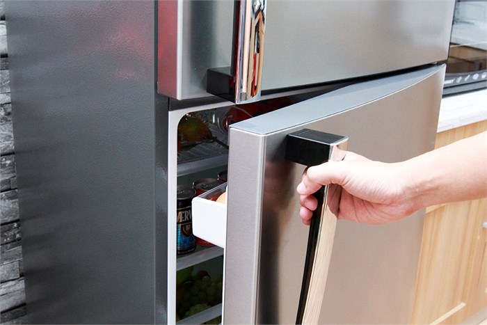 Tủ lạnh Electrolux 335 lít EME3500SA Màu Bạc