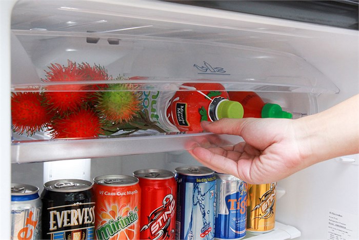 Tủ lạnh Electrolux 335 lít EME3500SA Màu Bạc