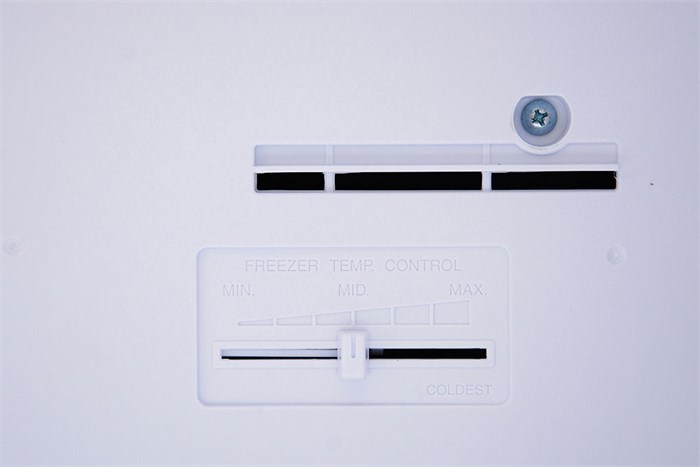 Tủ lạnh Sharp SJ-240E-SL 224 lít Màu Bạc