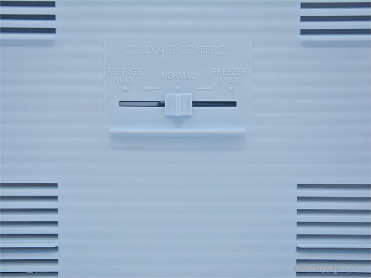 Tủ lạnh Panasonic NR-BJ151SSVN 135 lít Màu Bạc