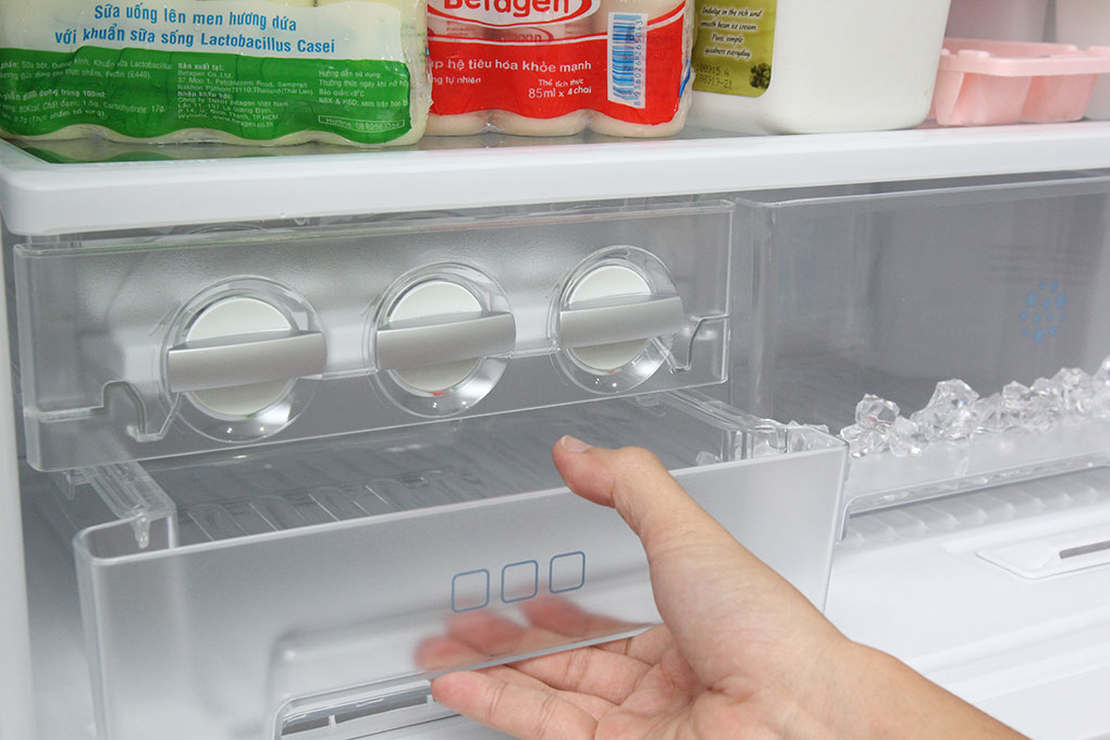 Tủ lạnh Electrolux 440 lít ETE4407SD Màu Inox