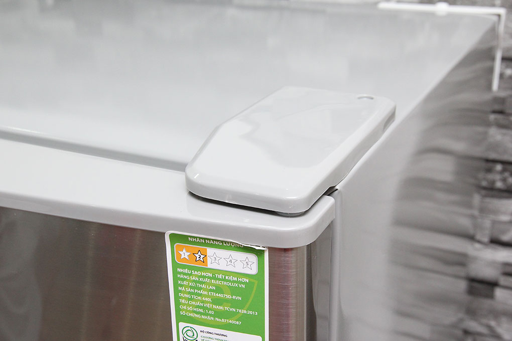 Tủ lạnh Electrolux 440 lít ETE4407SD Màu Inox