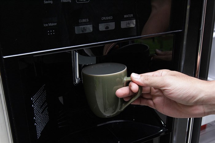 Tủ lạnh Hitachi Inverter 584 lít R-M700GPGV2 GBK Màu Đen