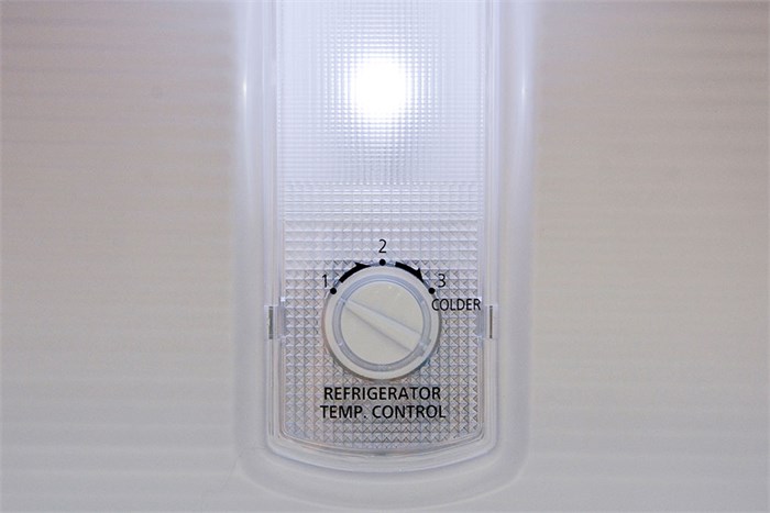 Tủ lạnh Panasonic 152 lít NR-BM179 Màu Bạc