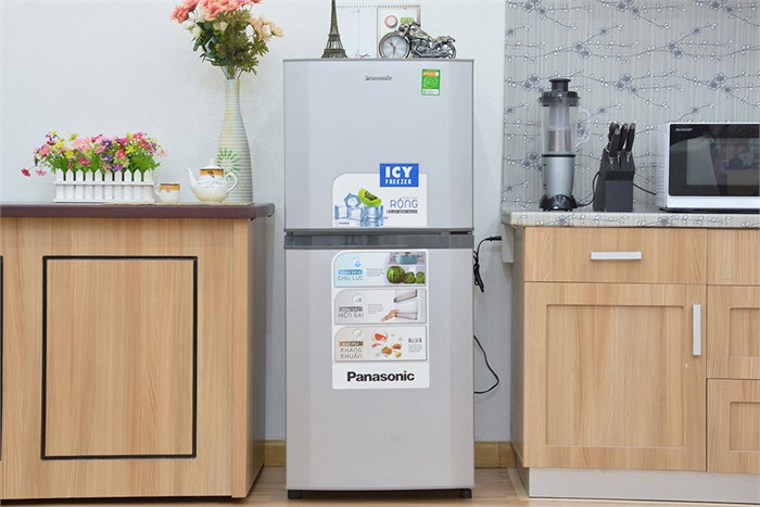 Tủ lạnh Panasonic 152 lít NR-BM179 Màu Bạc