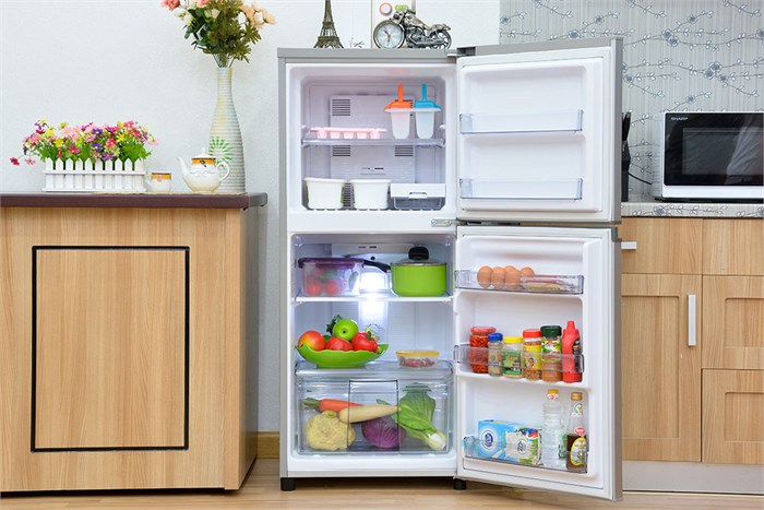 Tủ lạnh Panasonic 152 lít NR-BM179 Màu Bạc