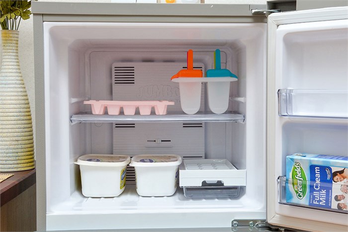 Tủ lạnh Panasonic 188 lít NR-BM229 SSVN Màu Bạc