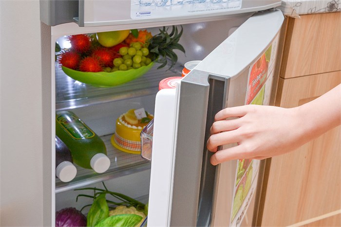 Tủ lạnh Panasonic 152 lít NR-BJ176 Màu Bạc