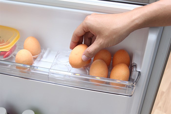 Tủ lạnh Panasonic 238 lít NR-BL267VSVN Màu Bạc