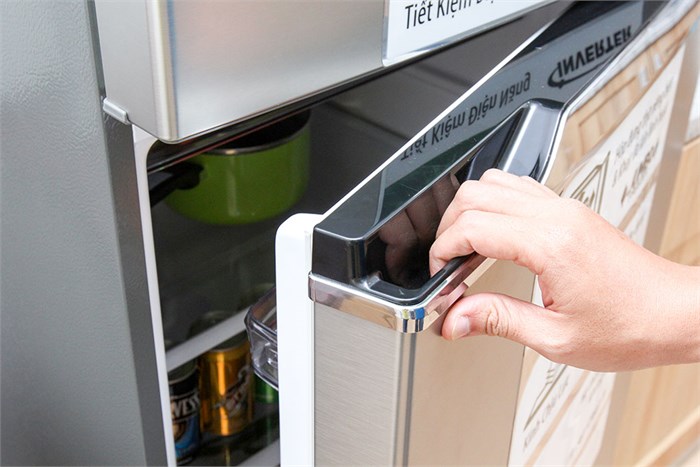 Tủ lạnh Panasonic 271 lít NR-BL307 PSVN Màu Trắng - Bạc