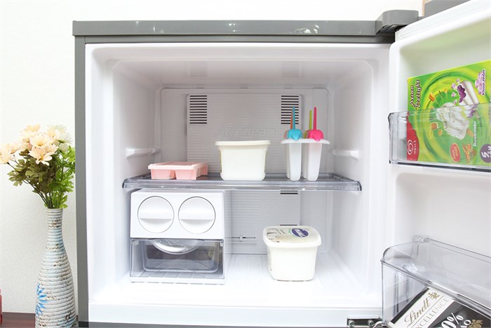 Tủ lạnh Panasonic 271 lít NR-BL307 PSVN Màu Trắng - Bạc