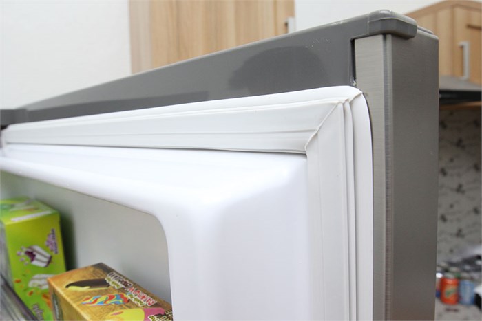 Tủ lạnh Panasonic 271 lít NR-BL307 PSVN Màu Trắng - Bạc