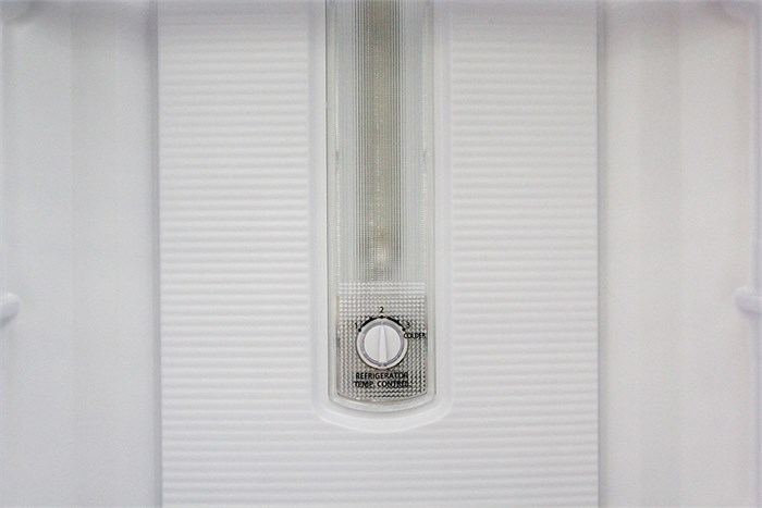 Tủ lạnh Panasonic 271 lít NR-BL307 PSVN Màu Trắng - Bạc