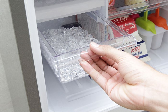 Tủ lạnh Sharp 165 lít SJ-172E Màu Bạc