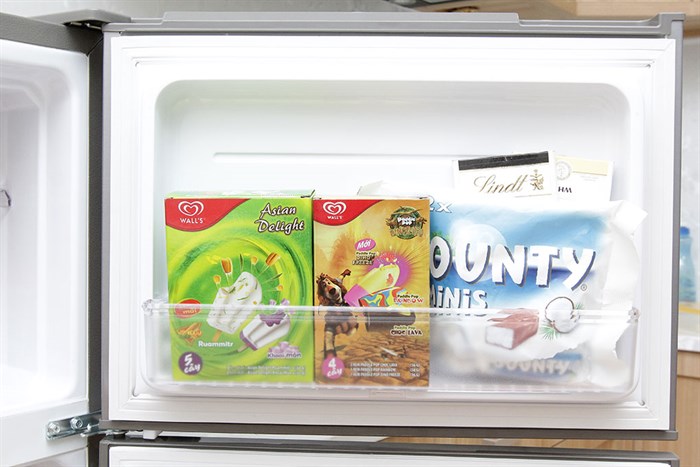 Tủ lạnh Sharp 165 lít SJ-172E Màu Bạc