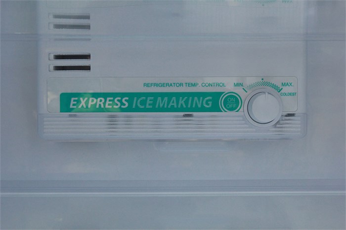 Tủ lạnh Sharp 180 lít SJ-192E Màu Bạc