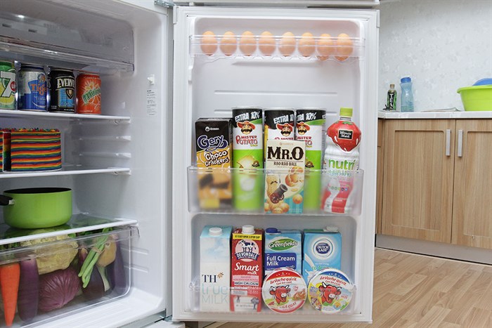 Tủ lạnh Sharp 180 lít SJ-193E Màu Trắng