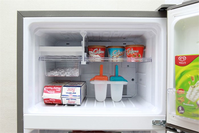 Tủ lạnh Sharp 180 lít SJ-198P-ST Màu Inox