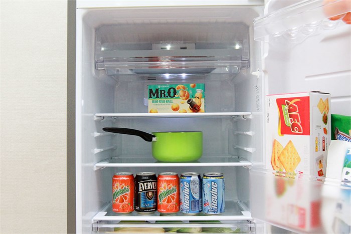 Tủ lạnh Sharp 180 lít SJ-198P-ST Màu Inox