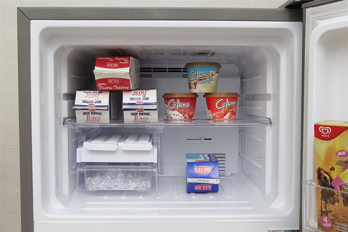 Tủ lạnh Sharp 196 lít SJ-211E Màu Xám