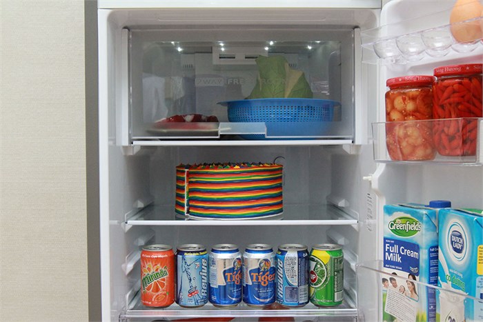 Tủ lạnh Sharp 182 lít SJ-212E Màu Bạc